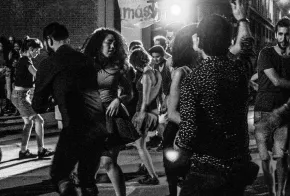 Salsa: cuerpo y calle