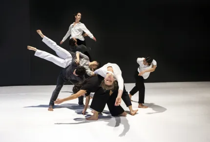 Made of space R5@Alfred Mauve