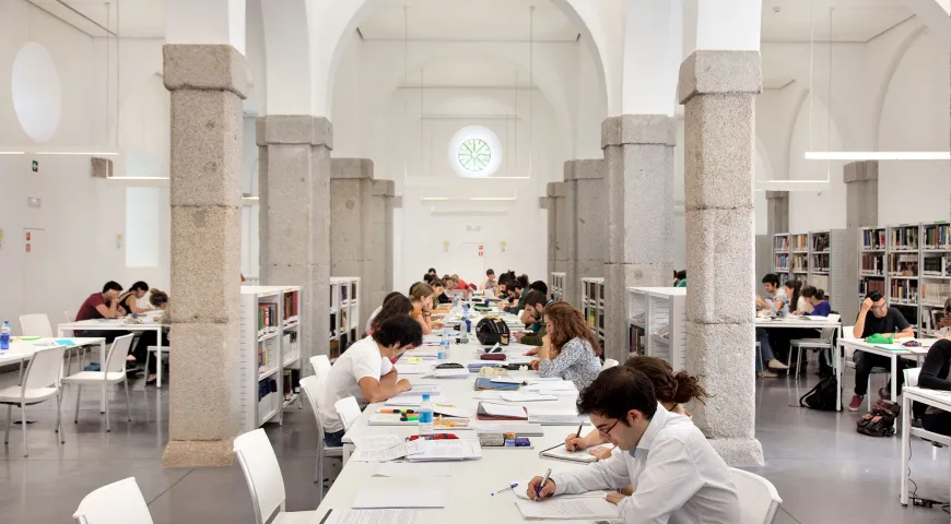 Biblioteca Pública Benito Pérez Galdós © Paco Gómez